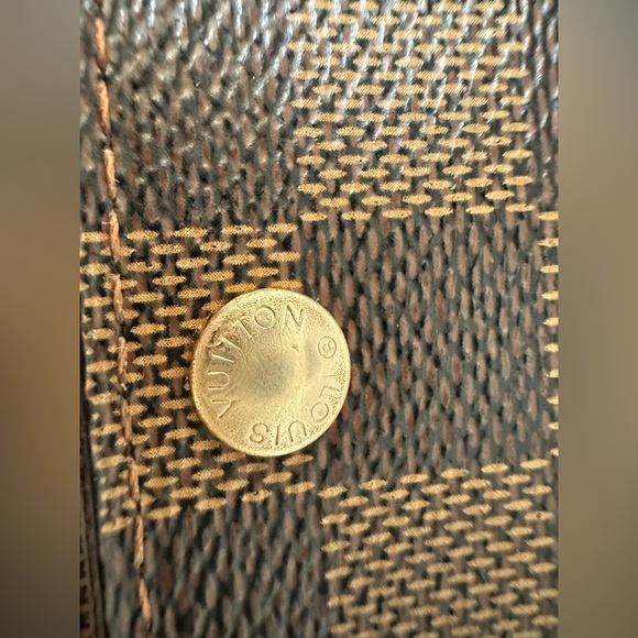 Authentic Louis Vuitton Damier Ebene Sarah wallet from 2005 in used condition. - Picture 10 of 15